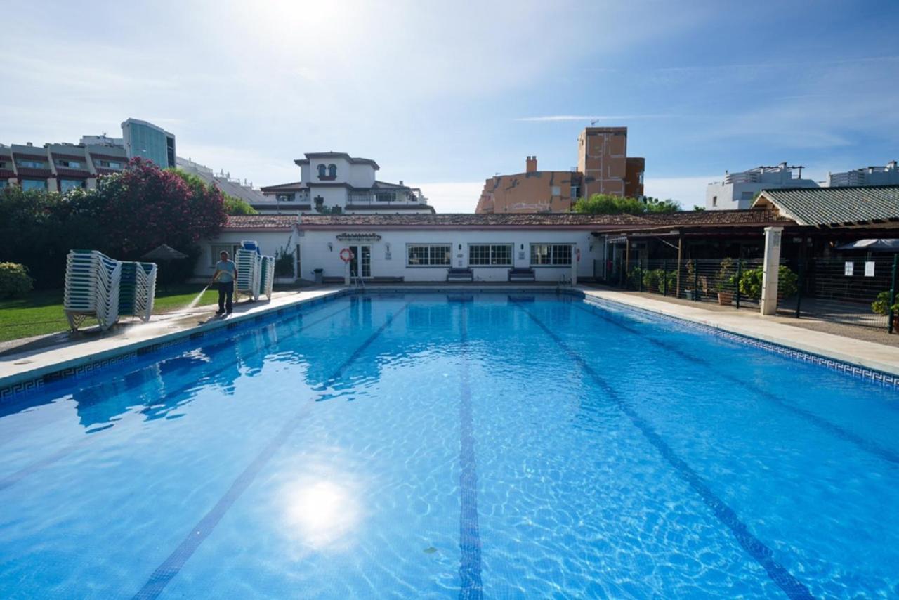 Apartment Armenka Carihuela Park Torremolinos Buitenkant foto